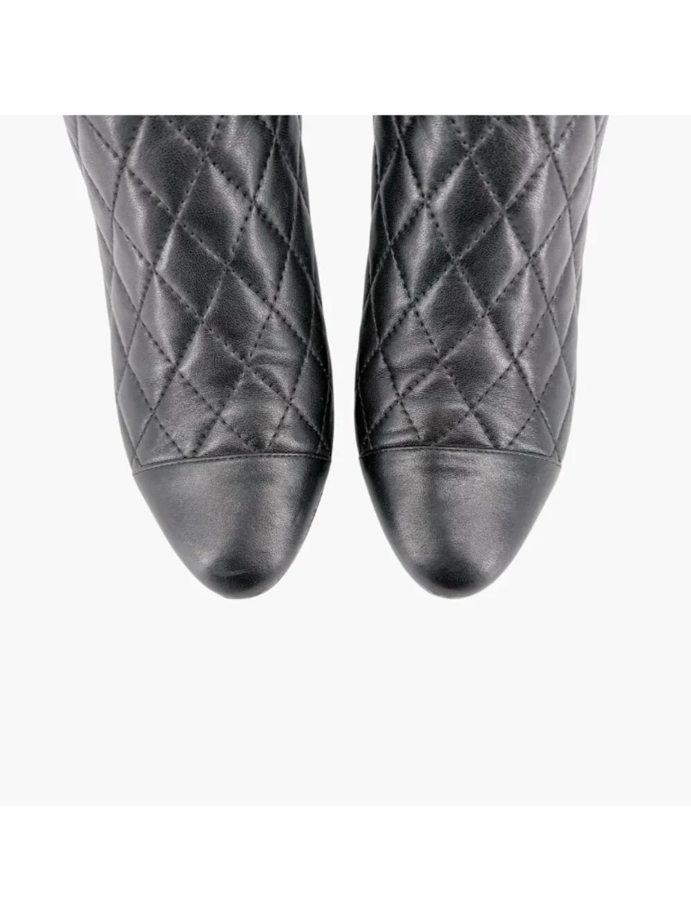 Chanel CC Quilted Cap Toe Ankle Boots Black Leather Size 38.5 US 7.5-8 Mid Heel - Picture 4 of 15